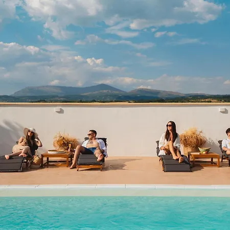 House Milovanovic فيلة *