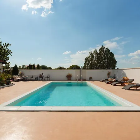 House Milovanovic 빌라 *