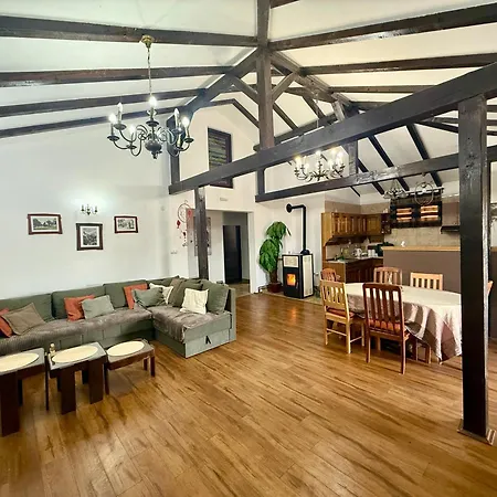 فيلة House Milovanovic سوكو بانيا