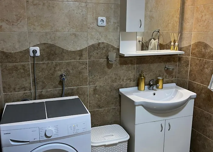 别墅 House Milovanovic